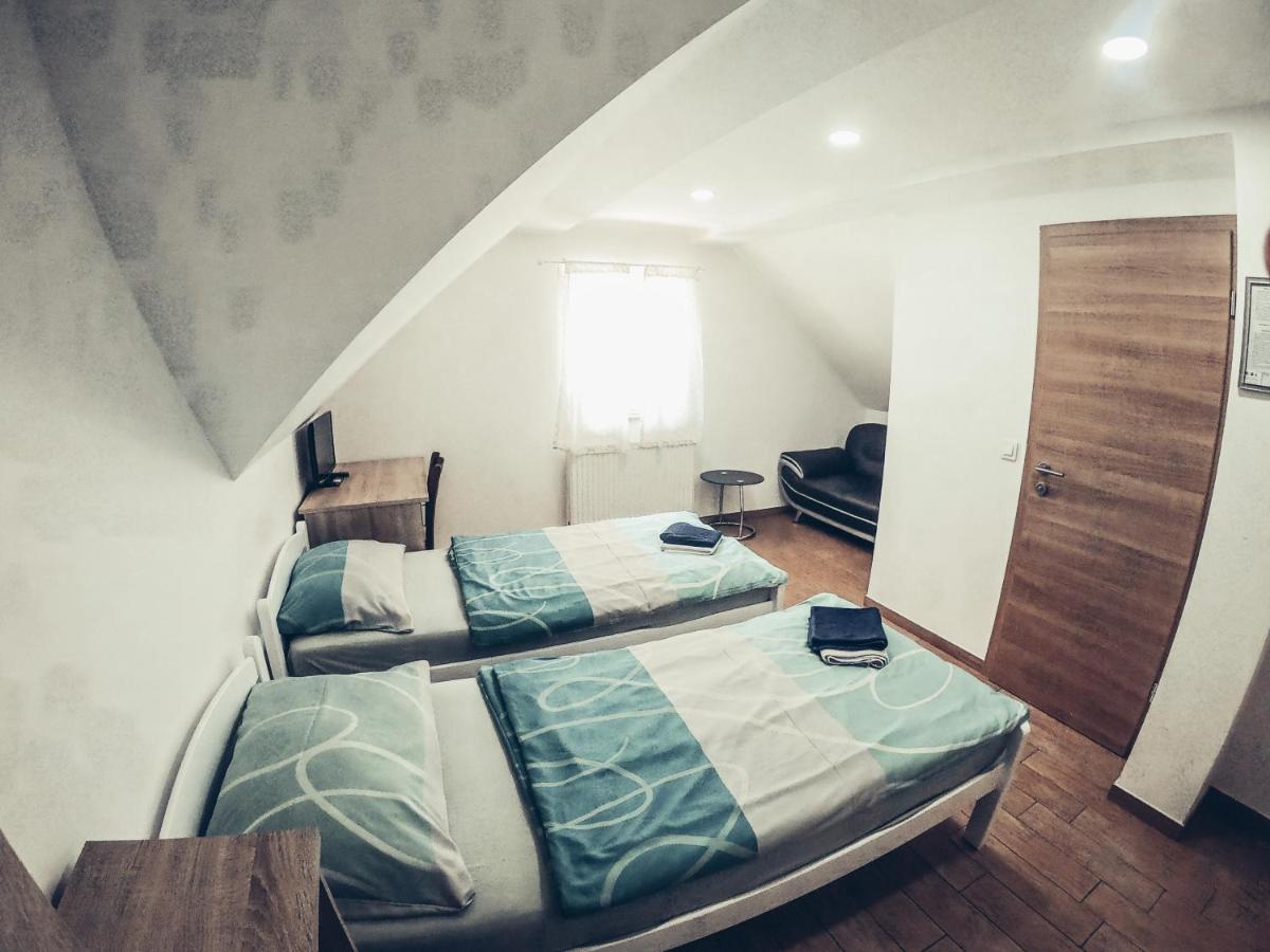 Apartment And Rooms Maraton كْرانْيِسكا غورا المظهر الخارجي الصورة