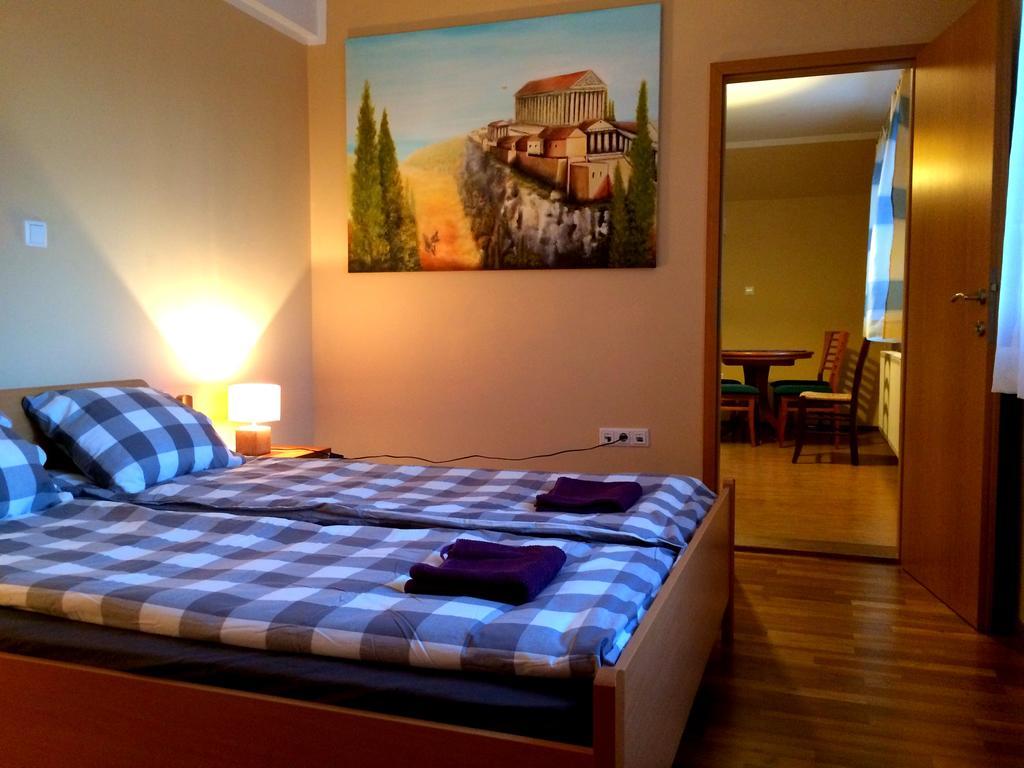 Apartment And Rooms Maraton كْرانْيِسكا غورا المظهر الخارجي الصورة
